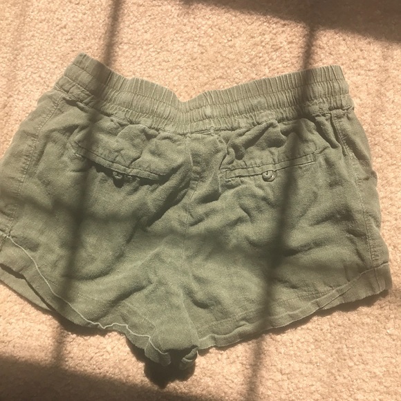 Summer shorts - Picture 2 of 2